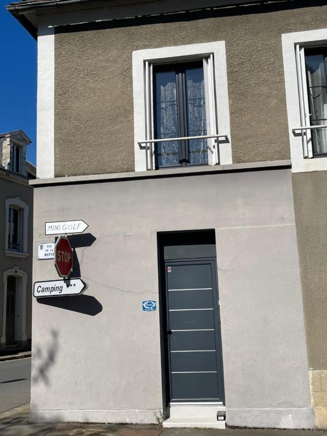 Duplex Apartment Beaumont-sur-Sarthe Екстериор снимка
